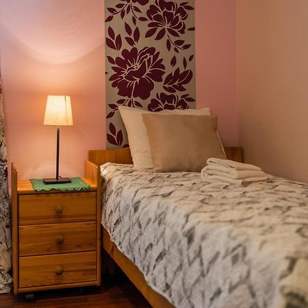 Pueha Vaimu Kuelalistemaja Hotel Tallinn Bagian luar foto