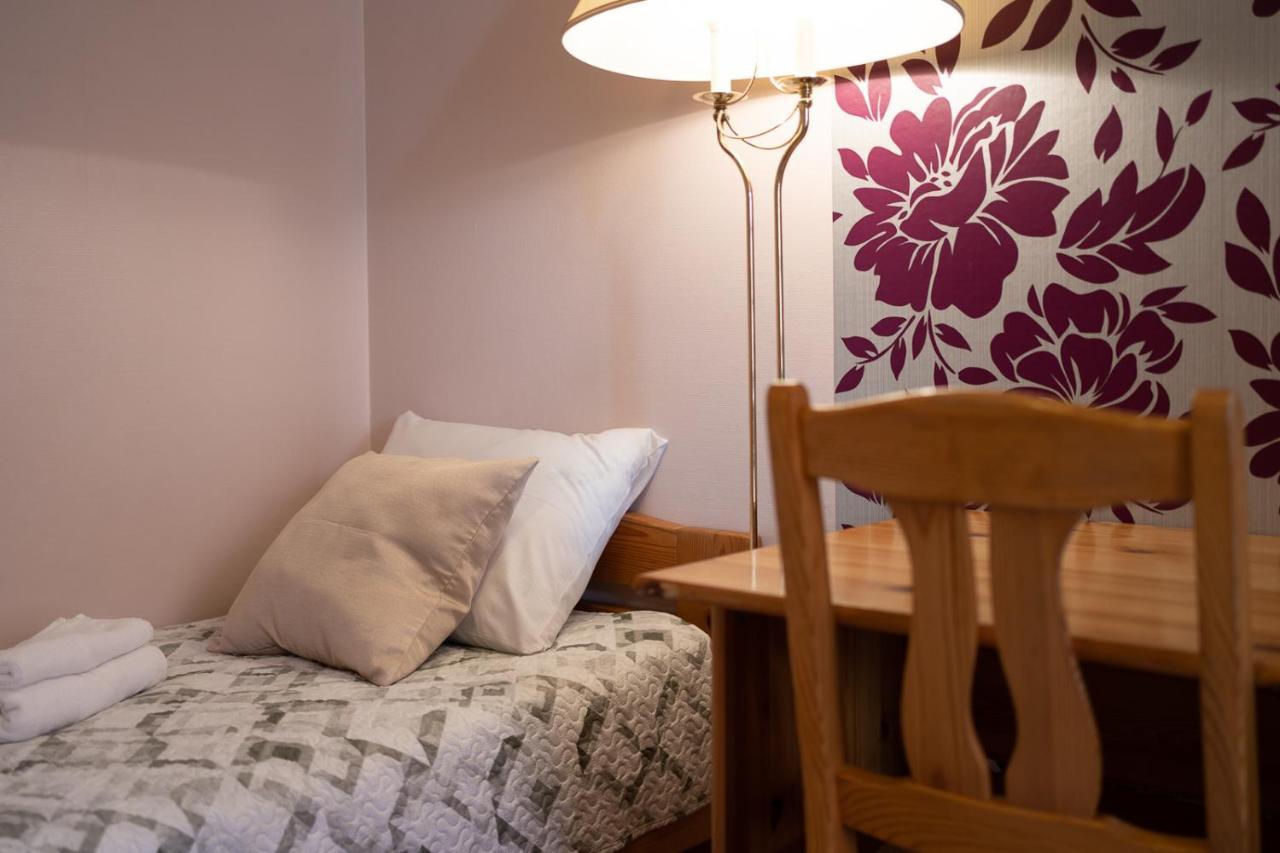 Pueha Vaimu Kuelalistemaja Hotel Tallinn Bagian luar foto