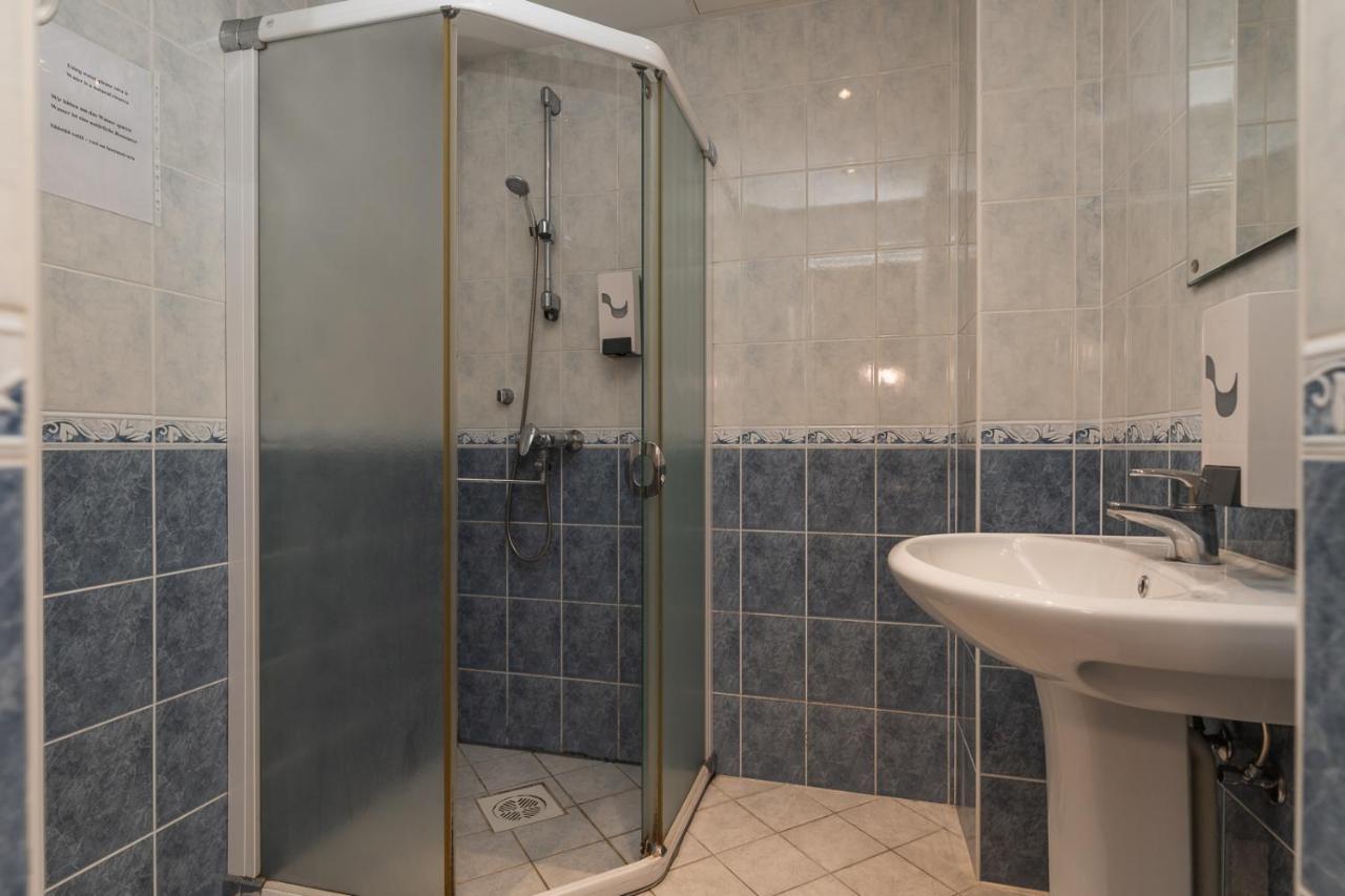 Pueha Vaimu Kuelalistemaja Hotel Tallinn Bagian luar foto